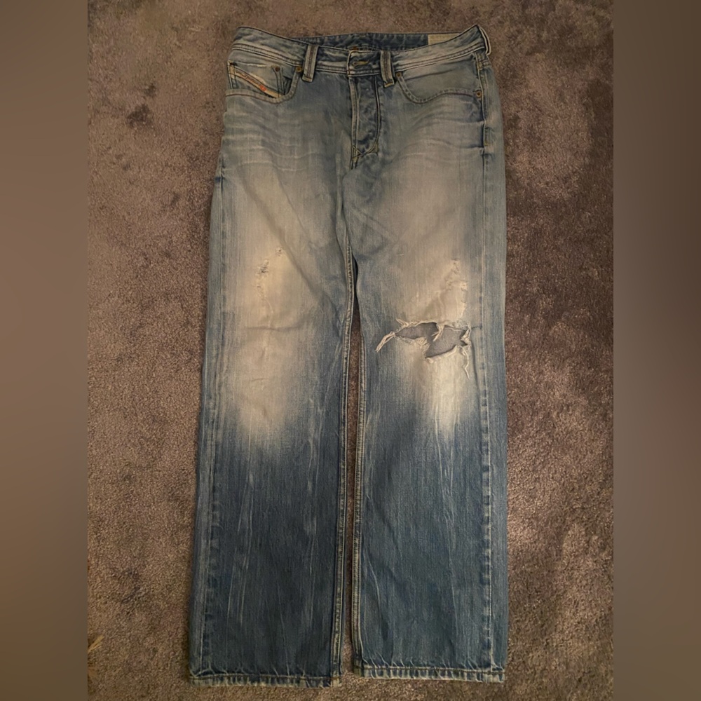 Diesel Men’s Larkee Distressed Whiskered Blue  Jeans